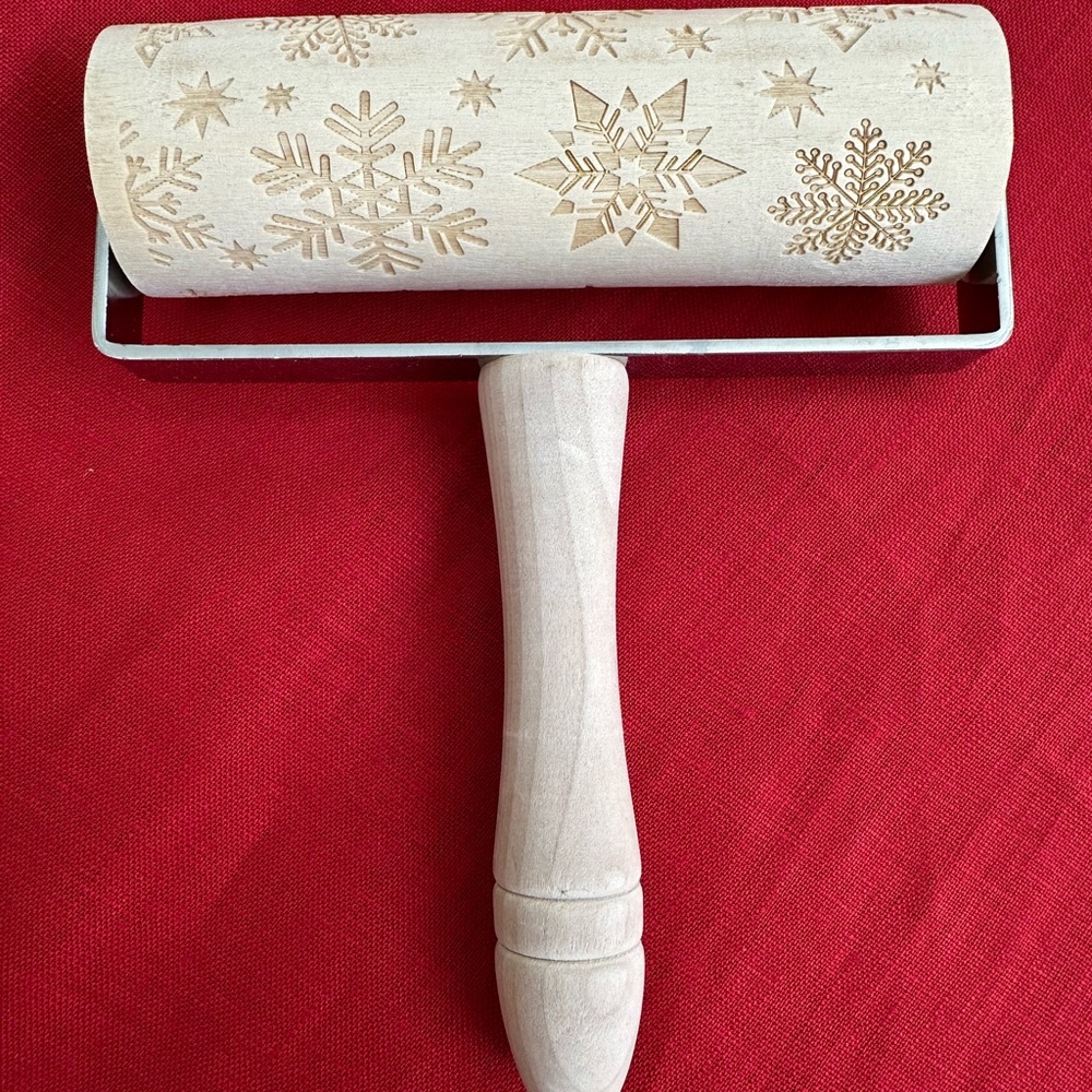 Wooden Embossing Rolling Pin with Snowflake Design